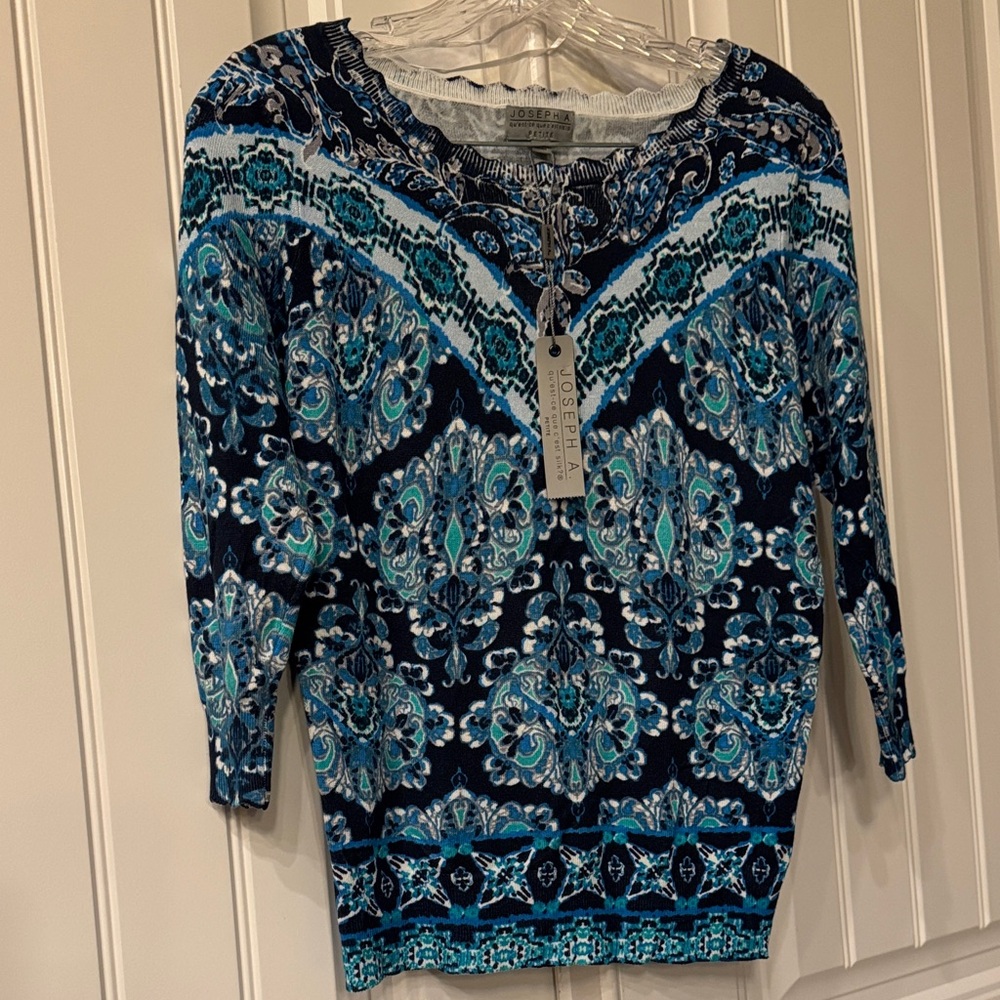 Joseph A Navy and Teal Paisley Print Knit Top